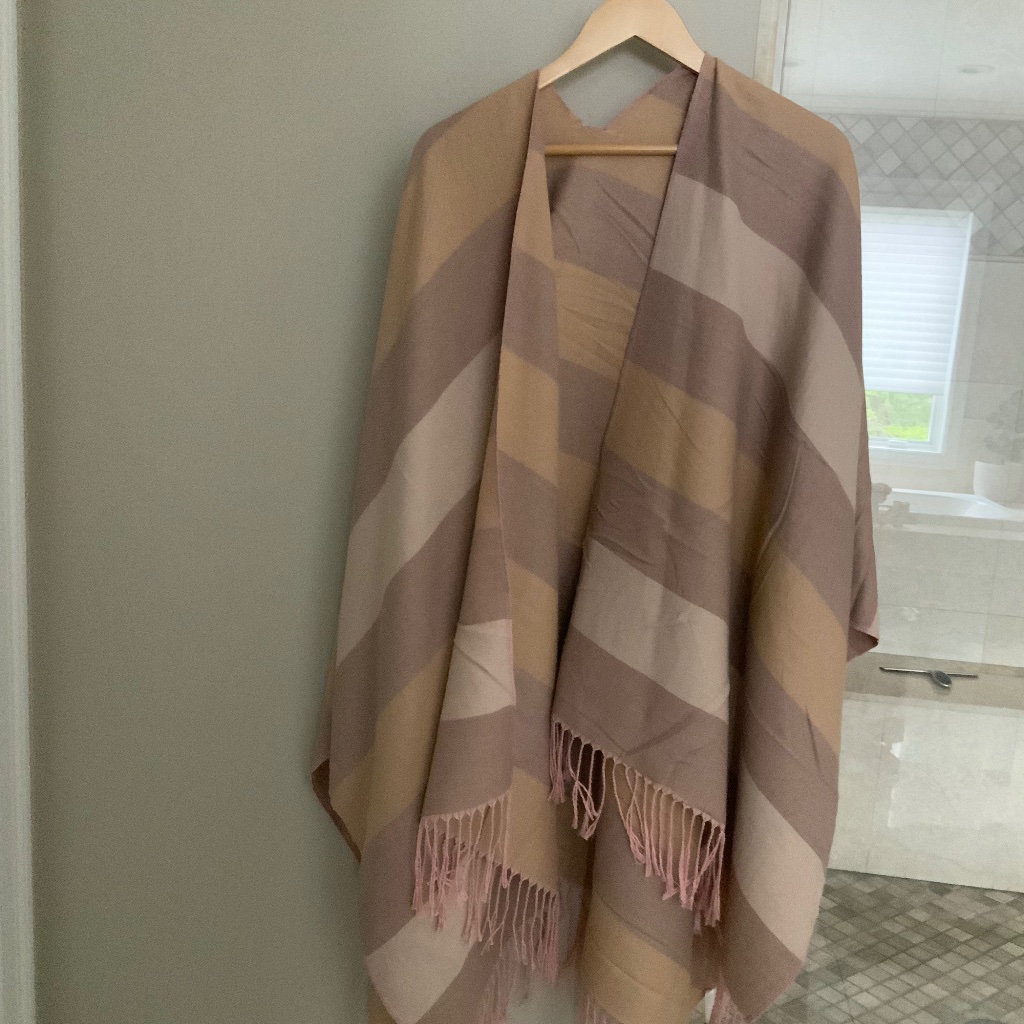 Shawl/Wrap: